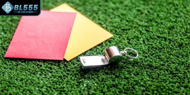 Giải thích về kèo thẻ phạt cả trận cho anh em 